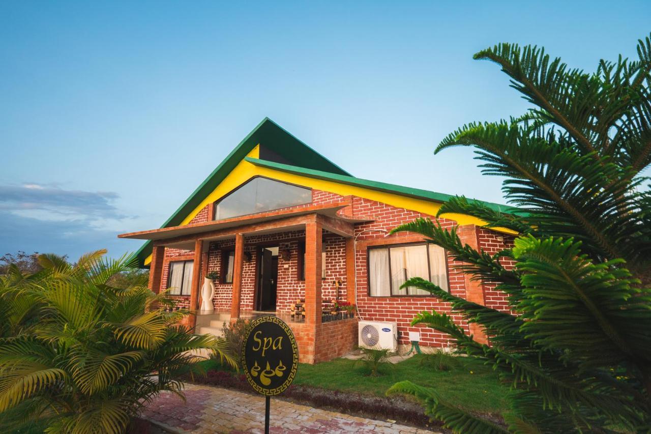 La Vita Nuova Resort Shaugaon Exterior photo